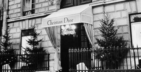 christian dior fashion house paris.